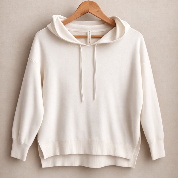 Aritzia Tops - BABATON ARITZIA Hoodie Pullover Sweatshirt Cream Oversized Knit Lounge Minimal